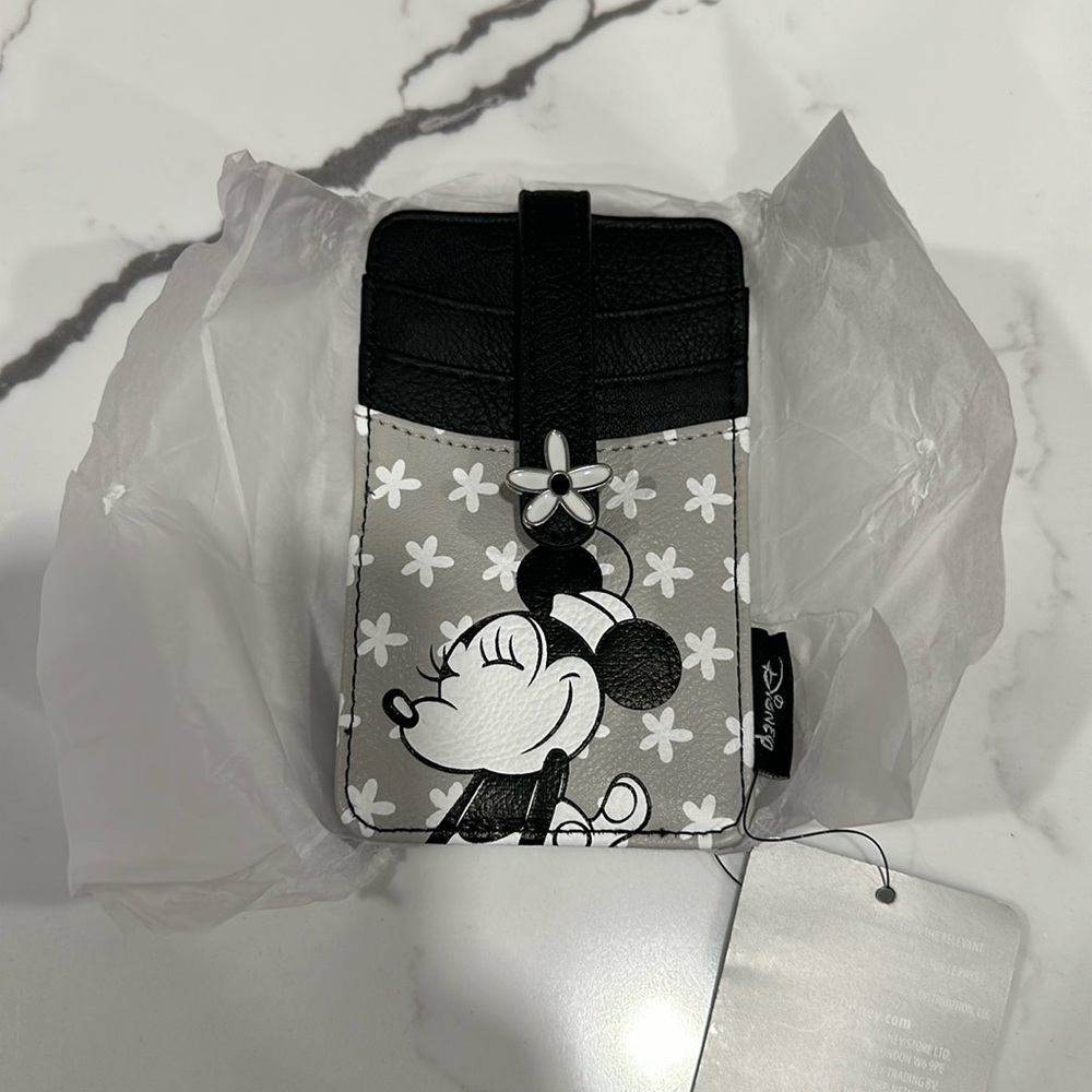 Disney Parks Minnie Mouse Black Gray Card Wallet ID Card Holder. Brand New